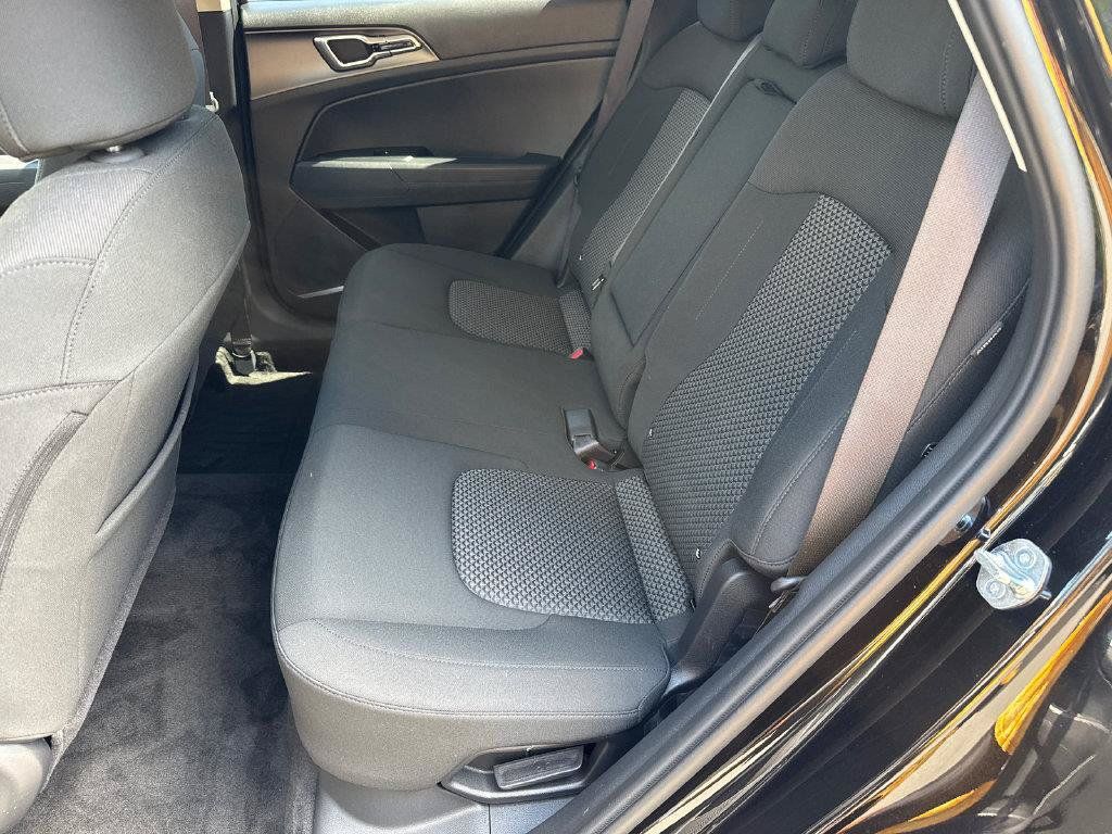 Used 2026 Kia Sportage LX FWD image 20