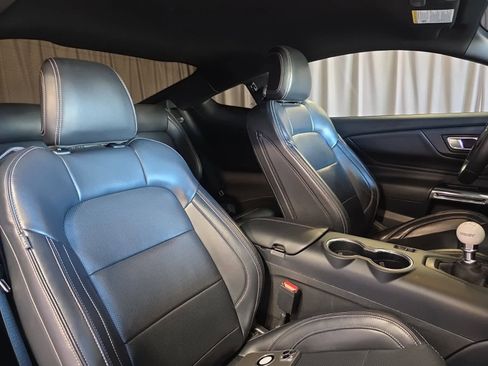 Used 2024 Ford Mustang GT Premium image 12
