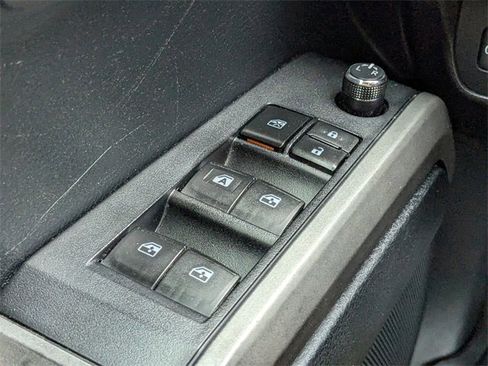 Used 2016 Toyota Tacoma SR5 image 21