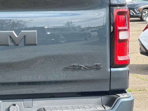 New 2026 RAM 1500 Express image 7
