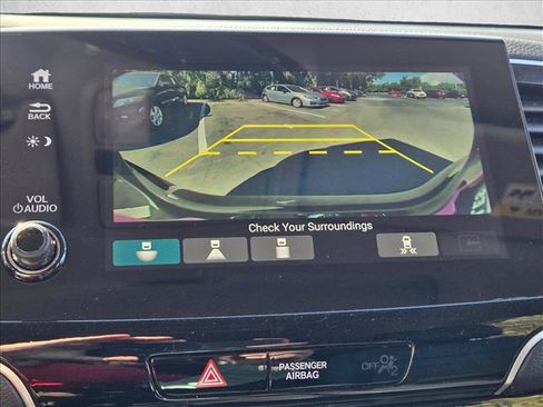 Used 2020 Honda Pilot Touring image 13