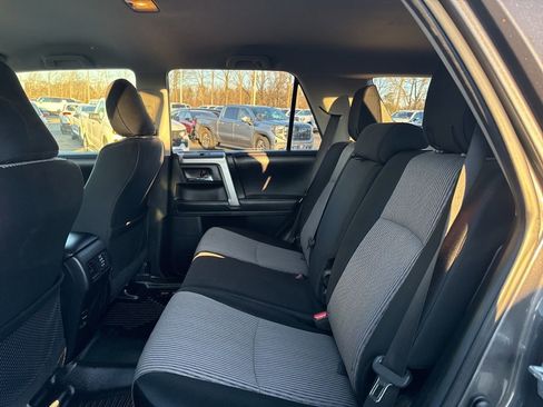 Used 2017 Toyota 4Runner SR5 image 12