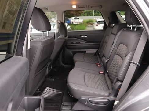 Certified 2026 Nissan Kicks SV FWD image 9