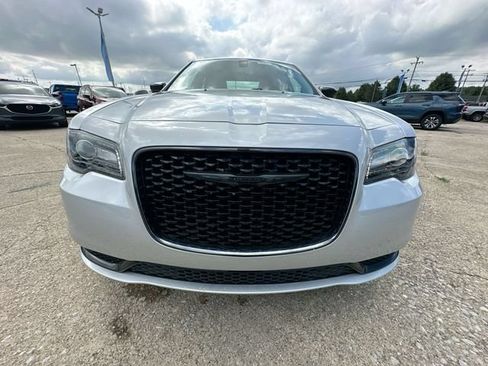 Used 2023 Chrysler 300 Touring RWD image 33