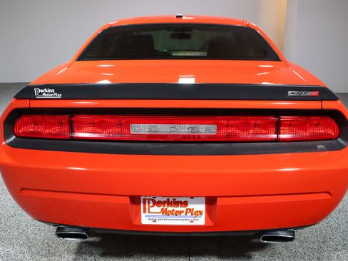 Used 2010 Dodge Challenger SRT8 image 8