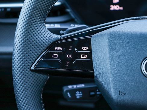 New 2025 Audi SQ5 Premium Plus image 18