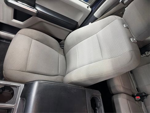 Used 2017 Ford F150 XLT w/ Equipment Group 302A Luxury image 31