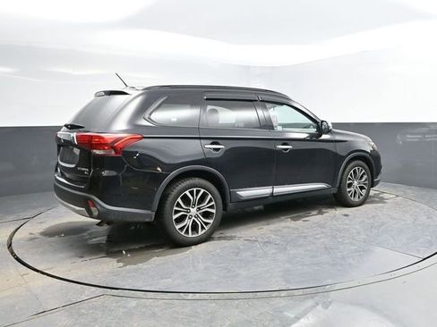 Used 2016 Mitsubishi Outlander SEL image 10