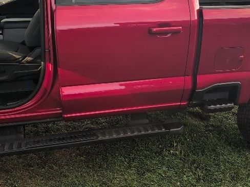 Used 2024 Ford F250 XLT w/ Black Appearance Package image 6