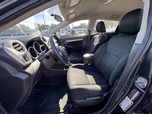 Used 2009 Toyota Matrix Base 4dr Wagon 4A image 38