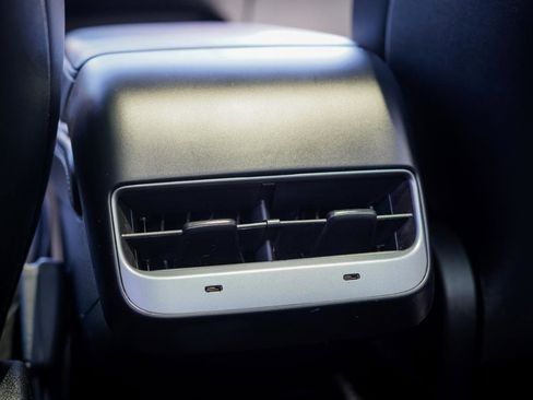 Used 2023 Tesla Model 3 Standard Range RWD image 18