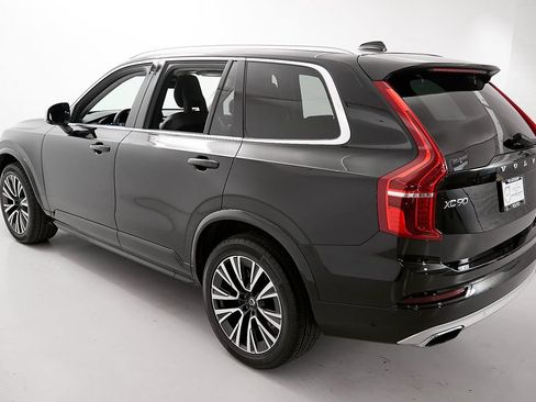 Used 2021 Volvo XC90 T6 Momentum AWD/4WD image 7