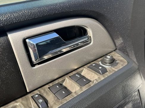 Used 2016 Ford Expedition EL Limited w/ Equipment Group 301A image 19