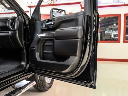 Used 2022 Chevrolet Silverado 2500 LTZ image 35