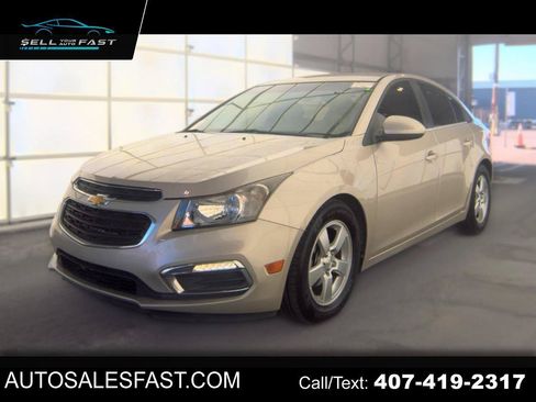 Used 2015 Chevrolet Cruze LT FWD image 1