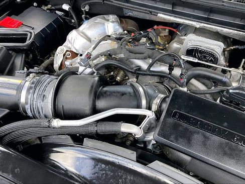 Used 2024 Chevrolet Silverado 3500 High Country w/ High Country Premium Package AWD/4WD image 32
