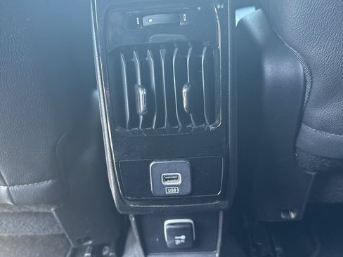 Used 2025 Jeep Compass Limited AWD/4WD image 24