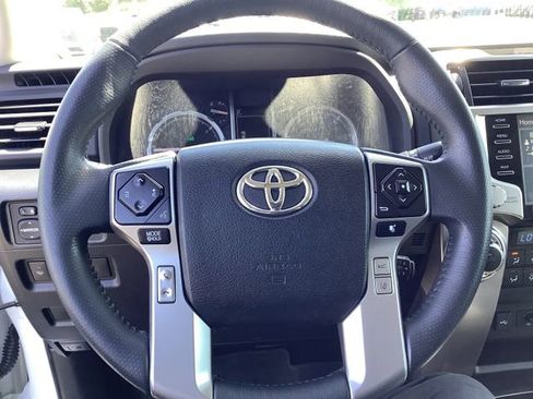 Used 2021 Toyota 4Runner Limited AWD/4WD image 11