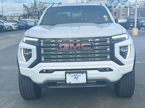 New 2026 GMC Canyon Denali image 2
