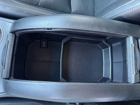 Used 2019 Toyota Highlander Limited Platinum w/ Carpet Mat Package (TMS) AWD/4WD image 31