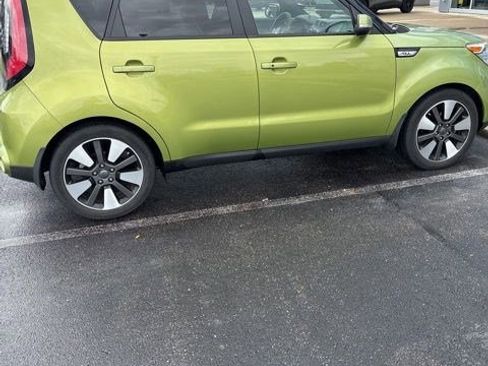 Used 2015 Kia Soul ! w/ Sun & Sound Package FWD image 14