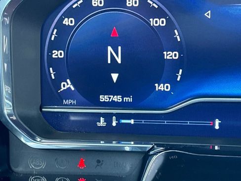 Used 2022 Chevrolet Silverado 1500 High Country w/ Technology Package image 16