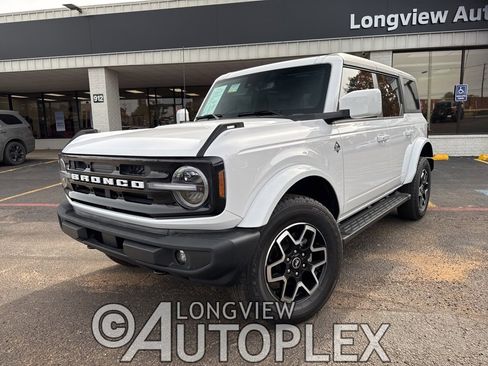 Used 2024 Ford Bronco Outer Banks image 1