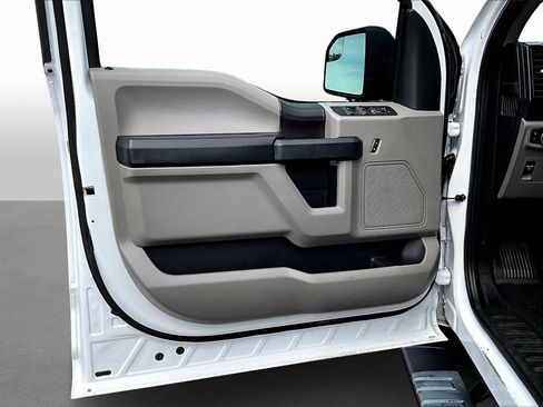 Used 2018 Ford F150 XL image 16