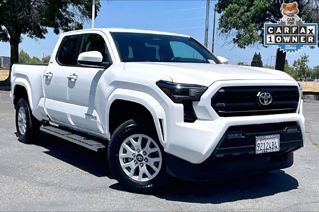 Used 2024 Toyota Tacoma SR5 RWD image 2