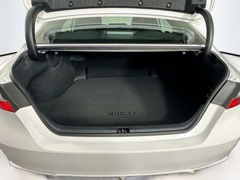 Used 2023 Toyota Camry SE image 27