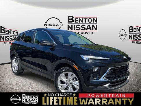 Used 2024 Buick Encore GX Preferred FWD image 1