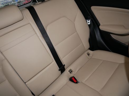 Used 2019 Mercedes-Benz GLA 250 GLA 250 image 14