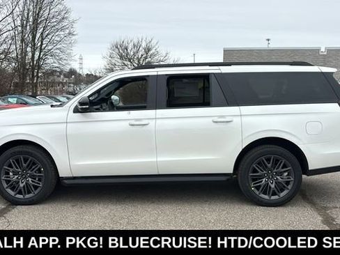 New 2026 Ford Expedition Max Platinum w/ Stealth Appearance Package image 4