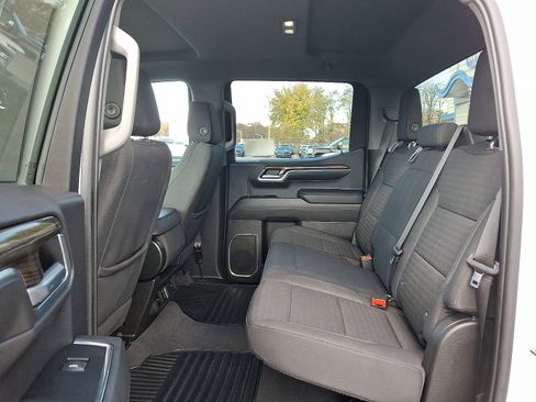 Used 2023 Chevrolet Silverado 1500 LT image 10