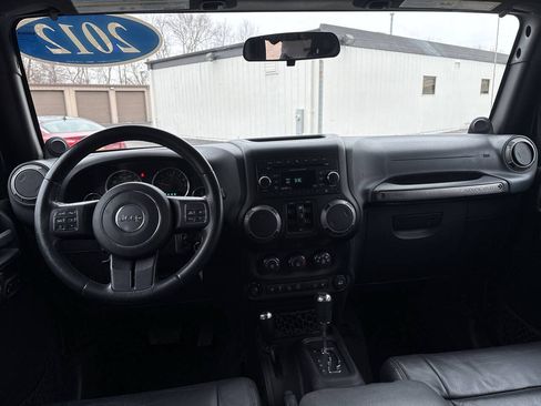 Used 2012 Jeep Wrangler Unlimited Sport AWD/4WD image 14