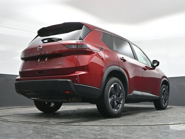 Used 2025 Nissan Rogue SV AWD/4WD image 42