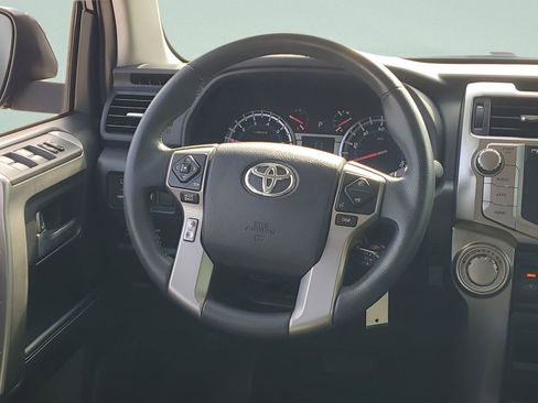 Used 2018 Toyota 4Runner SR5 image 25