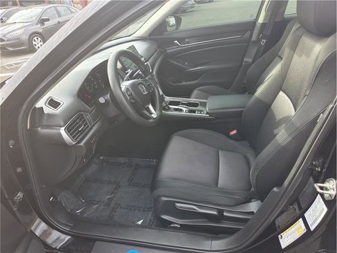 Used 2018 Honda Accord LX image 14