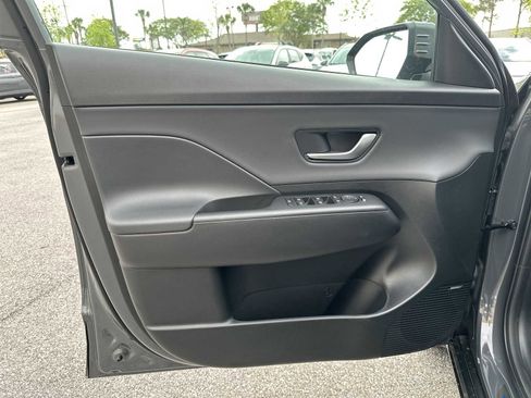 New 2026 Hyundai Kona Limited FWD image 14