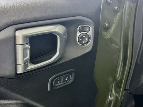 Used 2021 Jeep Wrangler Unlimited Sport AWD/4WD image 17