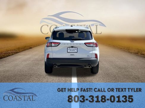 Used 2022 Ford Escape SE w/ SE Sport Appearance Package image 15