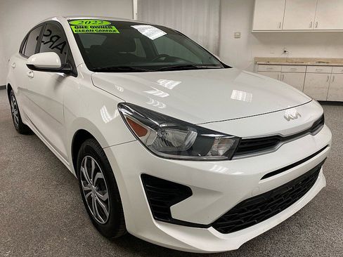 Used 2022 Kia Rio LX image 3
