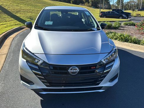 New 2025 Nissan Versa SR w/ Trunk Package image 7