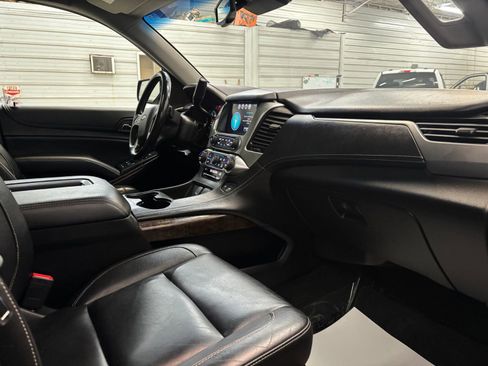 Used 2018 Chevrolet Tahoe LT w/ Luxury Package image 26