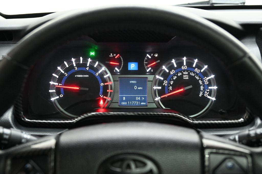 Used 2018 Toyota 4Runner Limited AWD/4WD image 26
