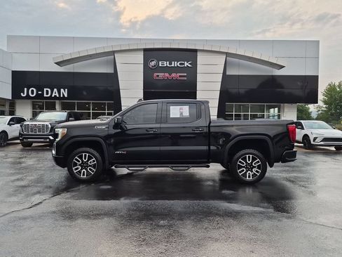 Used 2021 GMC Sierra 1500 AT4 w/ Driver Alert Package I AWD/4WD image 8