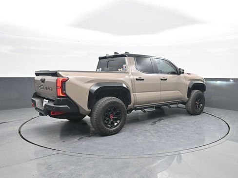 Used 2025 Toyota Tacoma TRD Pro image 8