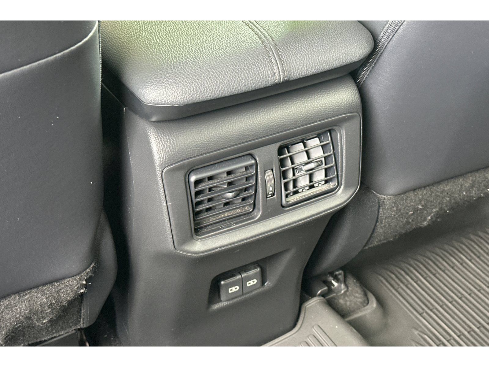 Used 2022 Toyota RAV4 XLE Premium FWD image 14