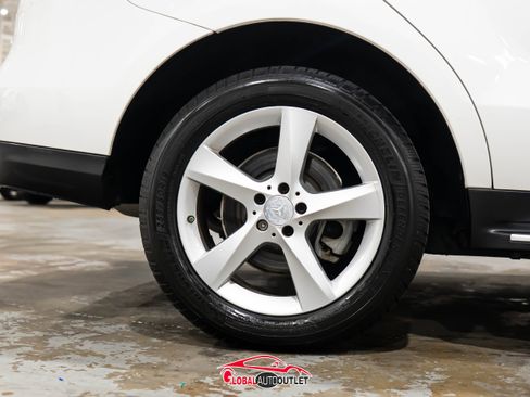 Used 2016 Mercedes-Benz GLE 350 w/ Premium Package image 11