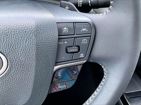 Used 2025 Toyota Camry SE FWD image 21